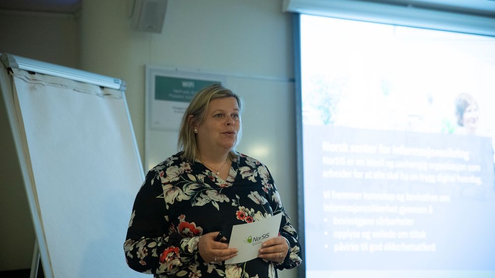 Peggy Sandbekken holdt et foredrag da hun var leder for Norsis i 2019.