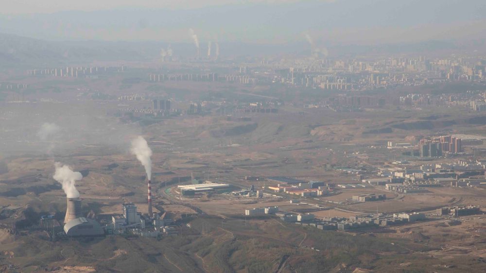 Kina forserer utbyggingen av nye kullkraftverk for å sikre egen energiforsyning.