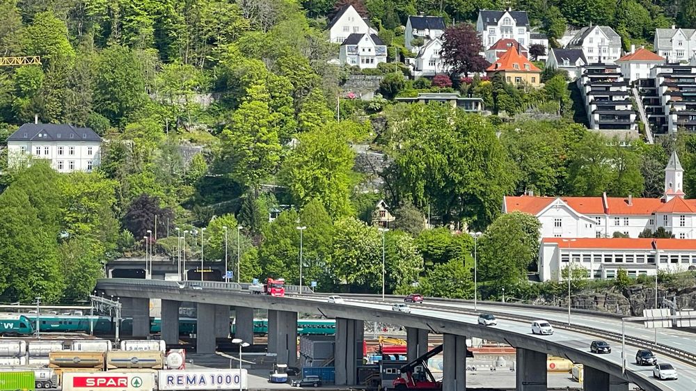 E39 Fløyfjelltunnelen søndre portal ved Nygårdstangen i Bergen.