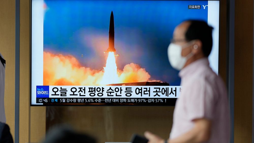Nord-Korea, som er nykommer blant atommaktene, utvikler og tester jevnlig både atomvåpen og langtrekkende raketter. Foto: AP/NTB