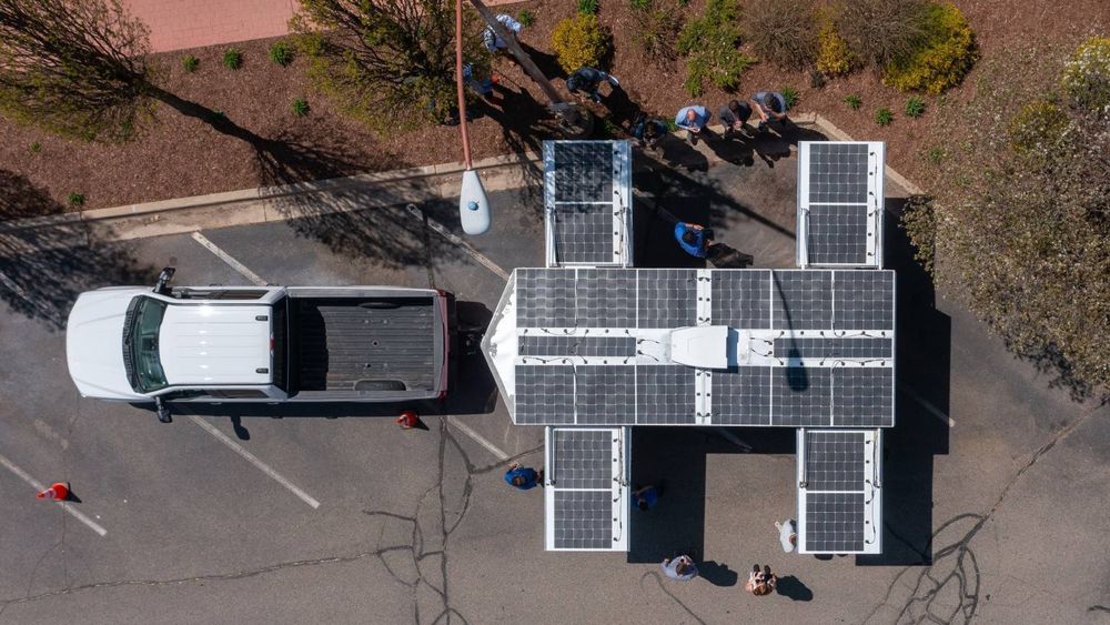 Anlegget leverer inntil 20 kW fra solcellepanelene.