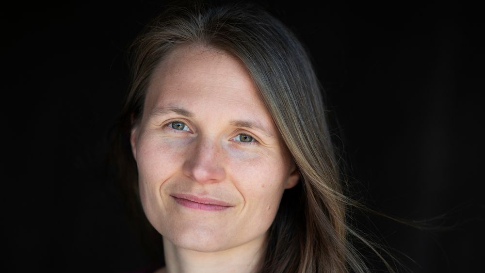 Mari Holm Ingelsrud er forsker ved Oslomet og har sett på undersøkelsen som viser at hjemmekontor virker positivt på trivselen. 