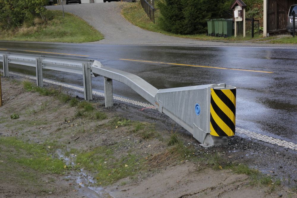 En del av kravene til rekkverkene ble utformet på 1990-tallet. Etter det er kjøretøyene blitt mye tyngre.