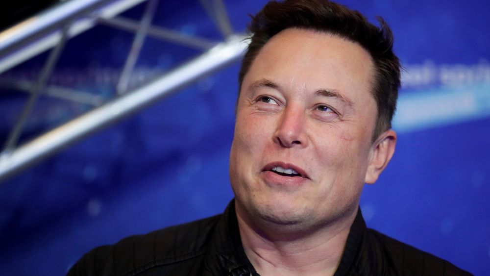 Elon Musk innrømmer at Twitter har gitt ham mye hodepine, men er samtidig optimistisk for fremtiden.
