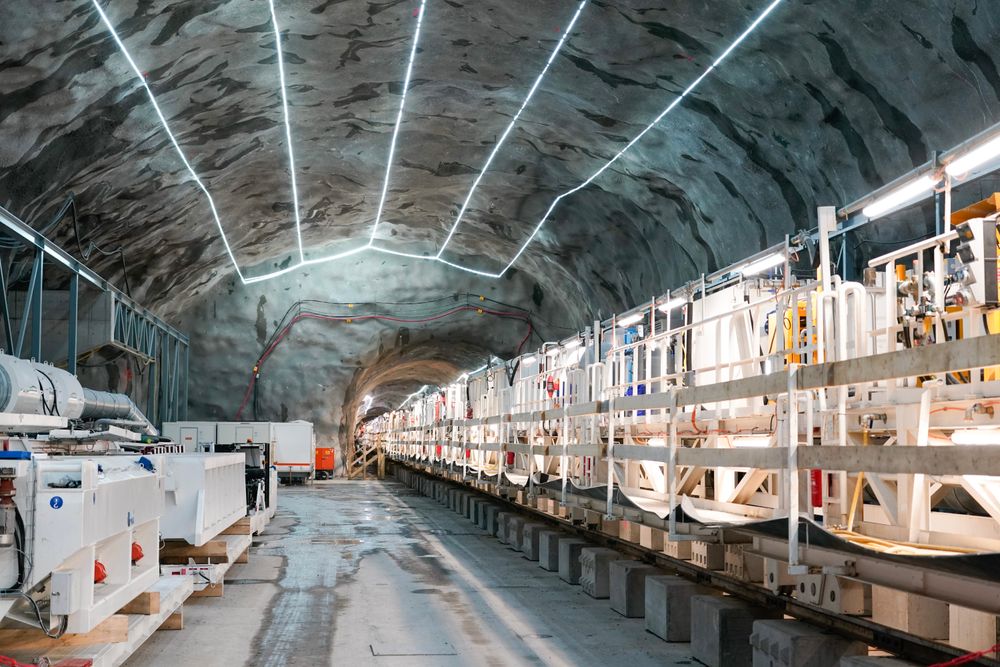 I 2023 kom tunnelboremaskinen til Huseby for å drive ny vanntunnel under byen. 