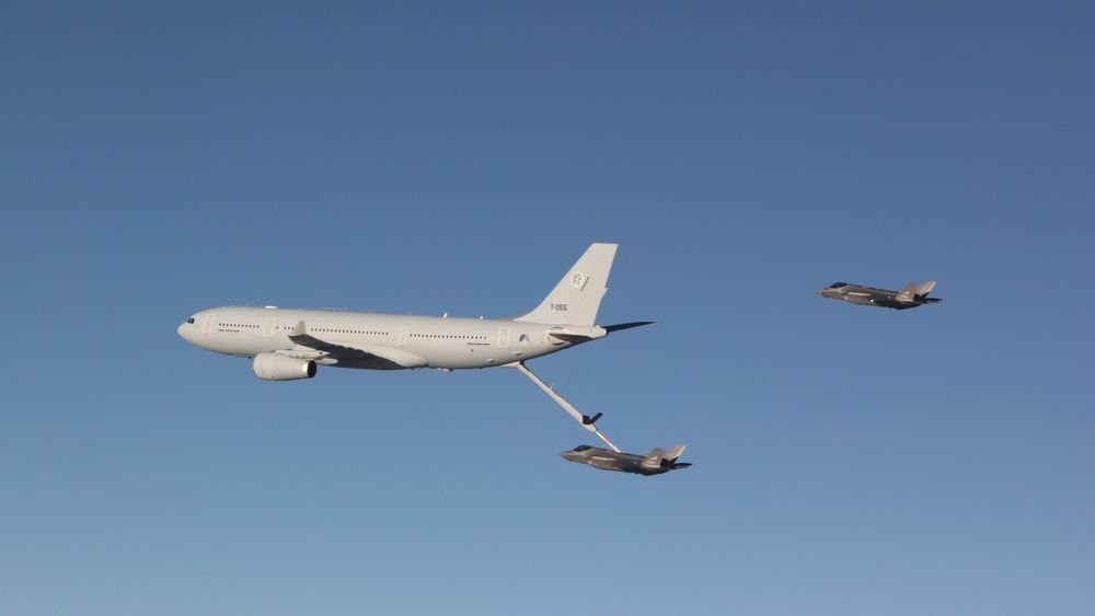 Dette bildet ble tatt 12. november 2021 da norske F-35A første gang benyttet seg av den flygende bensinstasjonen A330 MRTT.