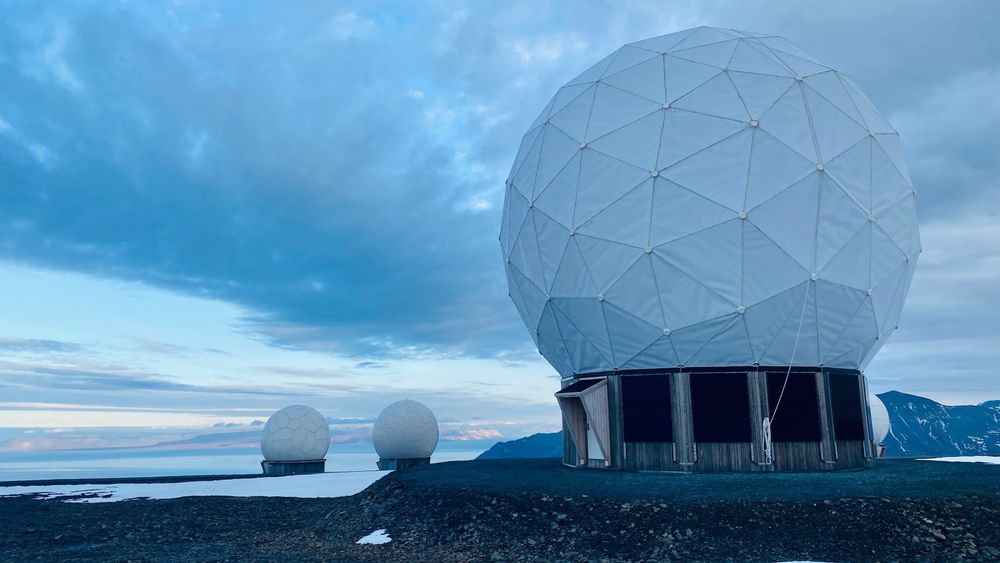 KSAT leverer miljøovervåkingstjenester sanntid basert på satellittdata som is-informasjon i nordområdene.