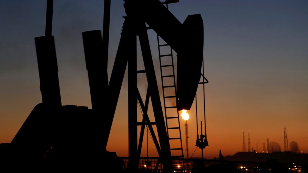 Flere arabiske land har varslet kutt i oljeproduksjonen.