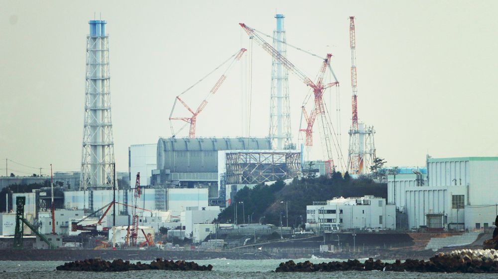 Det ødelagte kraftverket ved Fukushima, der tre reaktorer smeltet ned etter en tsunami 2011.