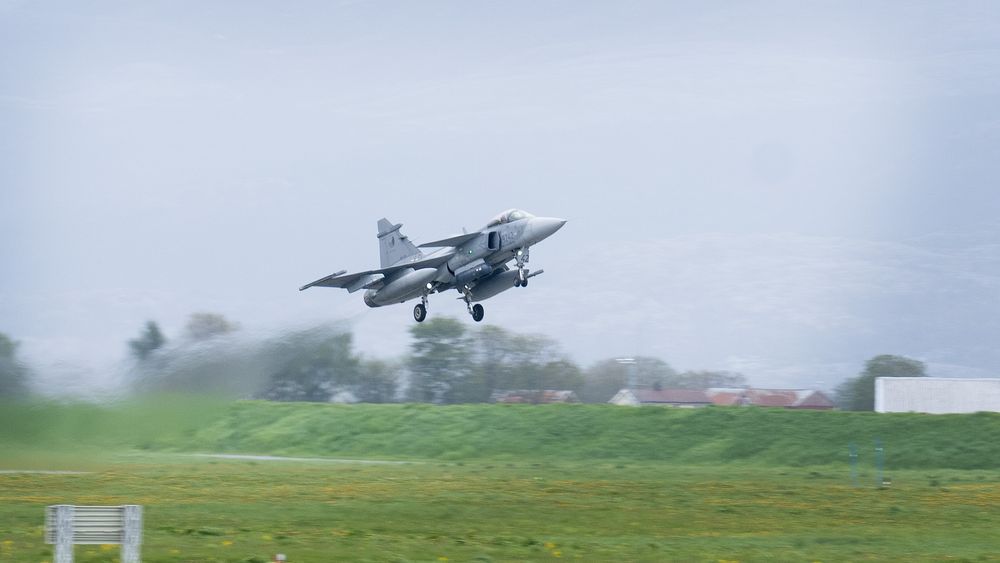 Sør-Afrika opererer JAS Gripen. Bildet viser en tsjekkisk maskin under øvelse Arctic Challenge Excersise på Ørland.