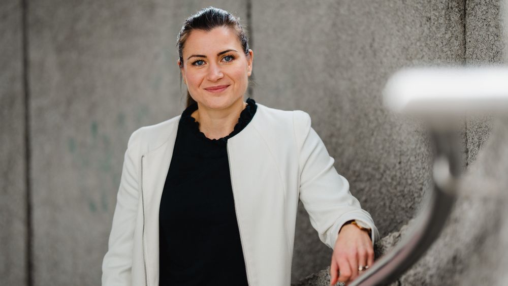 Elisabet Haugsbø (37) gleder seg til å bli bedre kjent med medlemmene og har ikke planer om vesentlige endringer i organisasjonen med det første. Foto: Tekna