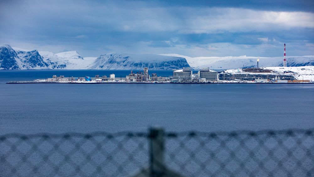 Hammerfest LNG har vært nedstengt i to uker etter en gasslekkasje i slutten av mai. Politiet vil etterforske hendelsen, mens Petroleumstilsynet har varslet gransking. Også Equinor vil granske internt. 