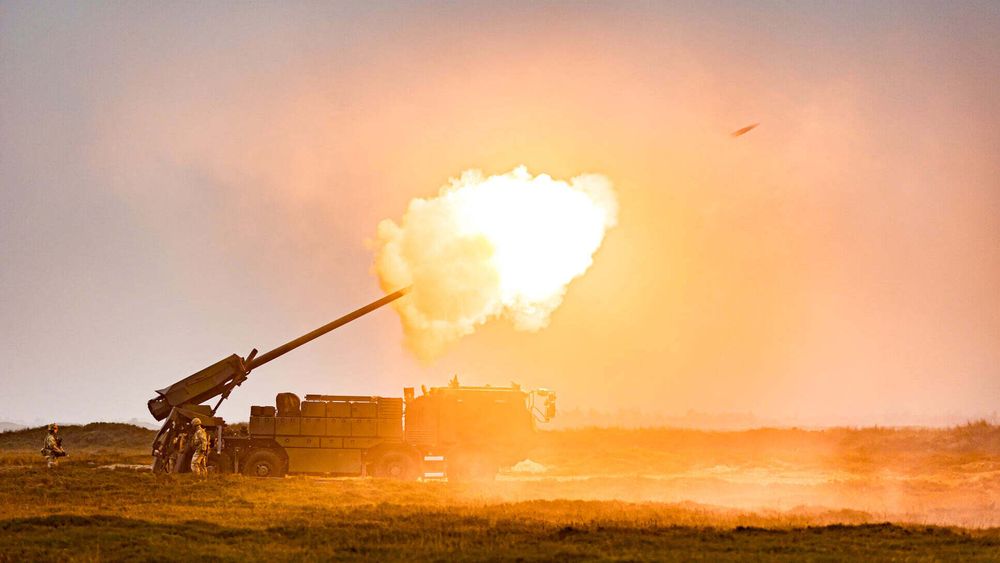 Danmark har donert 19 slike Caesar artilleriskyts til Ukraina og går nå sammen med Norge om å donere mer 155 mm-ammunisjon.