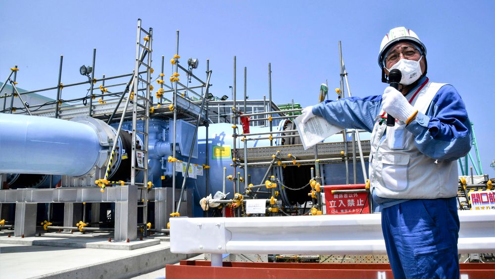 Japans regjering vil pumpe over 1 million tonn radioaktivt kjølevann fra det ødelagte Fukushima-atomkraftverket ut i Stillehavet, til protester fra miljøvernere, fiskere og naboland.