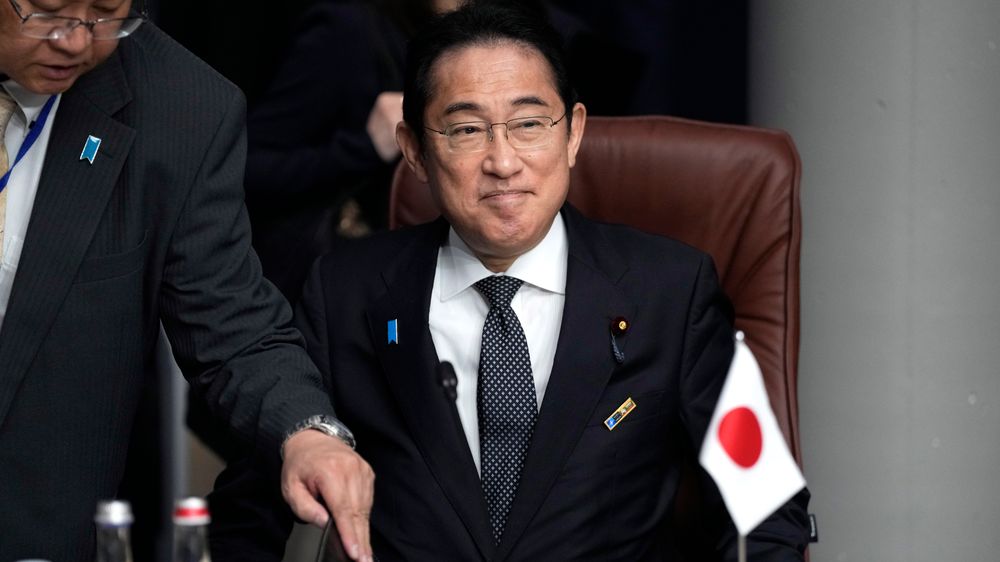 Japans statsminister Fumio Kishida er til stede på Nato-toppmøtet i Vilnius og sier at han ser frem til mer samarbeid.