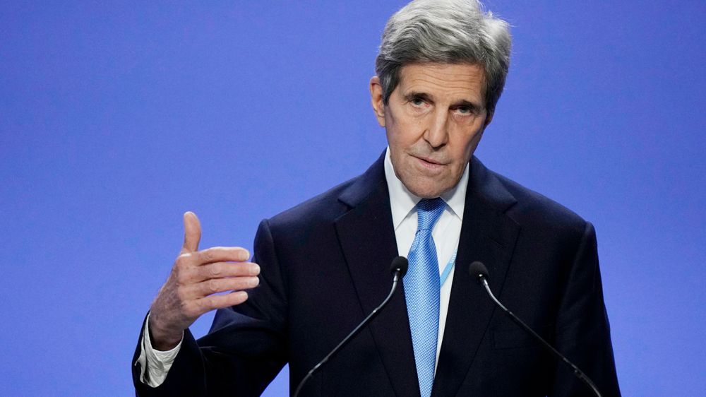Her taler John Kerry i forbindelse med klimatoppmøtet i Glasgow i Skottland i november 2021.