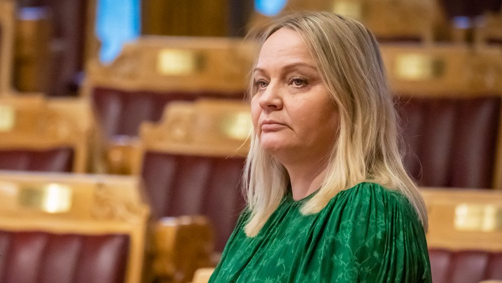 – Dette var ikke en uventet kollaps. Dette er krise og fullstendig uforståelig, sier Mona Fagerås (SV). Hun vil ha granskning i Stortinget.