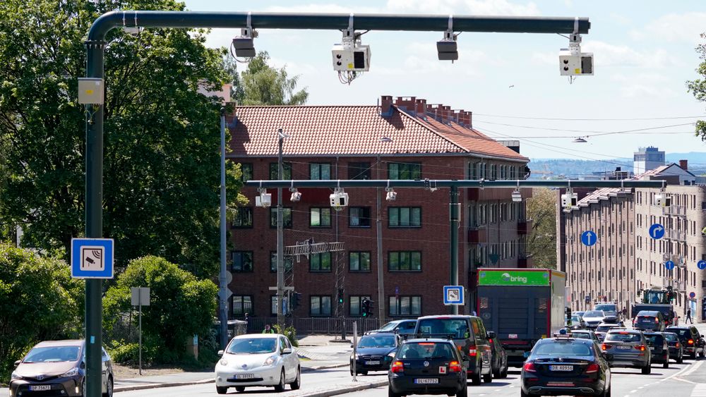 Prisene på bompengeringen i Oslo ser ikke ut til å skremme byens bilister. Bildet er fra Fagerheimgata i Oslo.