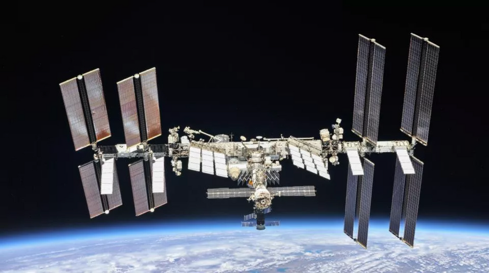 Om tre måneder har ISS 25-årsjubileum i verdensrommet, og den 350 tonn tunge romstasjonen skal pensjoneres rundt 2030. 