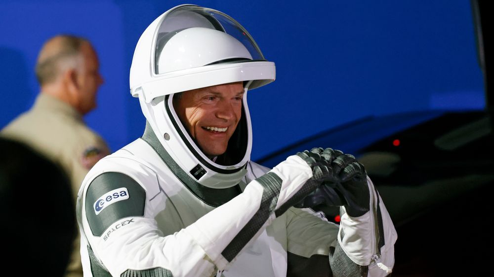 Danske Andreas Mogensen er en av fire astronauter på vei til den internasjonale romstasjonen.