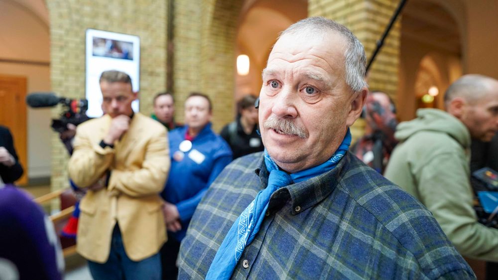 Lederen av Fosen reinbeitedistrikt, Terje Haugen, var onsdag i vandrehallen på Stortinget, der Fosen-aksjonister demonstrerte.