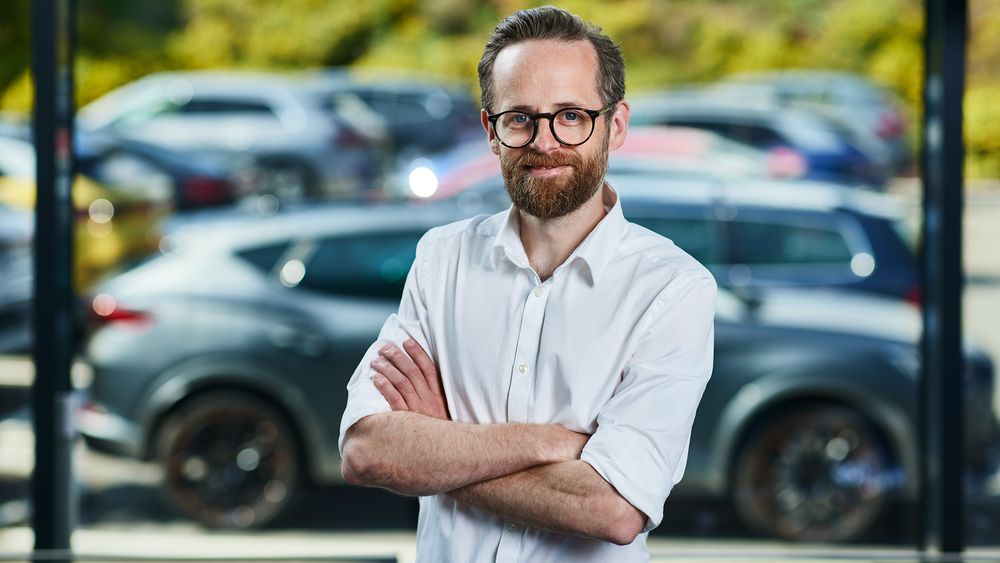 Kommunikasjonsdirektør i Harald A. Møller, Øyvind Rognlien Skovli, forteller at importøren ikke vil kutte fossile Audi, Skoda eller nyttekjøretøy neste år. Men den siste Volkswagen-personbilen med stempelmotor i Norge tegner de kontrakt på i løpet av året. Neste år er det slutt.