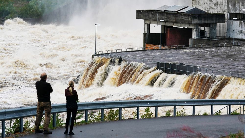 Kraftstasjonen på Braskereidfoss ble fullstendig oversvømt da flomlukene sviktet under ekstremværet.