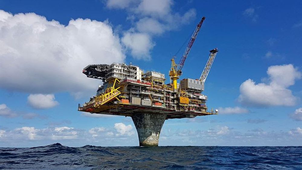 Kraft fra land til Draugen og Njord er fortsatt ikke ferdig behandlet av Olje- og energidepartementet, ett år etter at planen ble overlevert. 