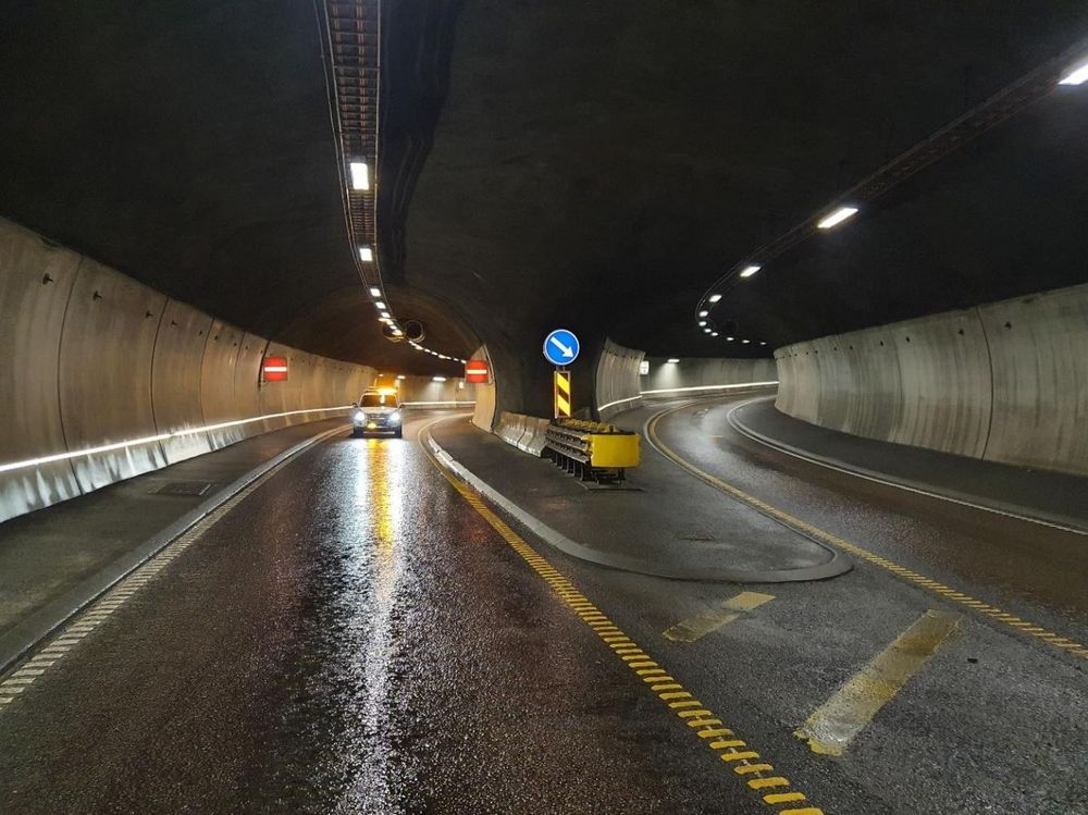 Selve Blåkolltunnelen er 805 meter langt, og med rampene er den totalt på 1030 meter tunnel.