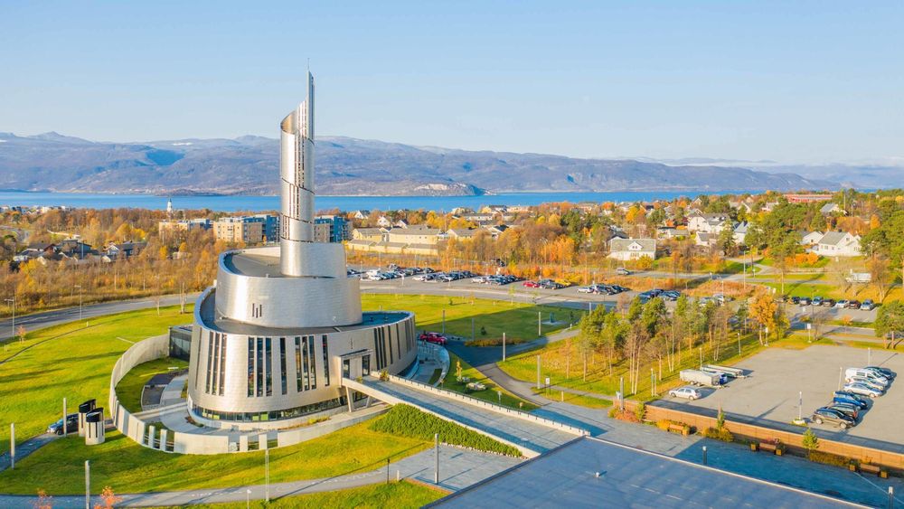 Forsvarsmateriell etablerer seg her i Alta.