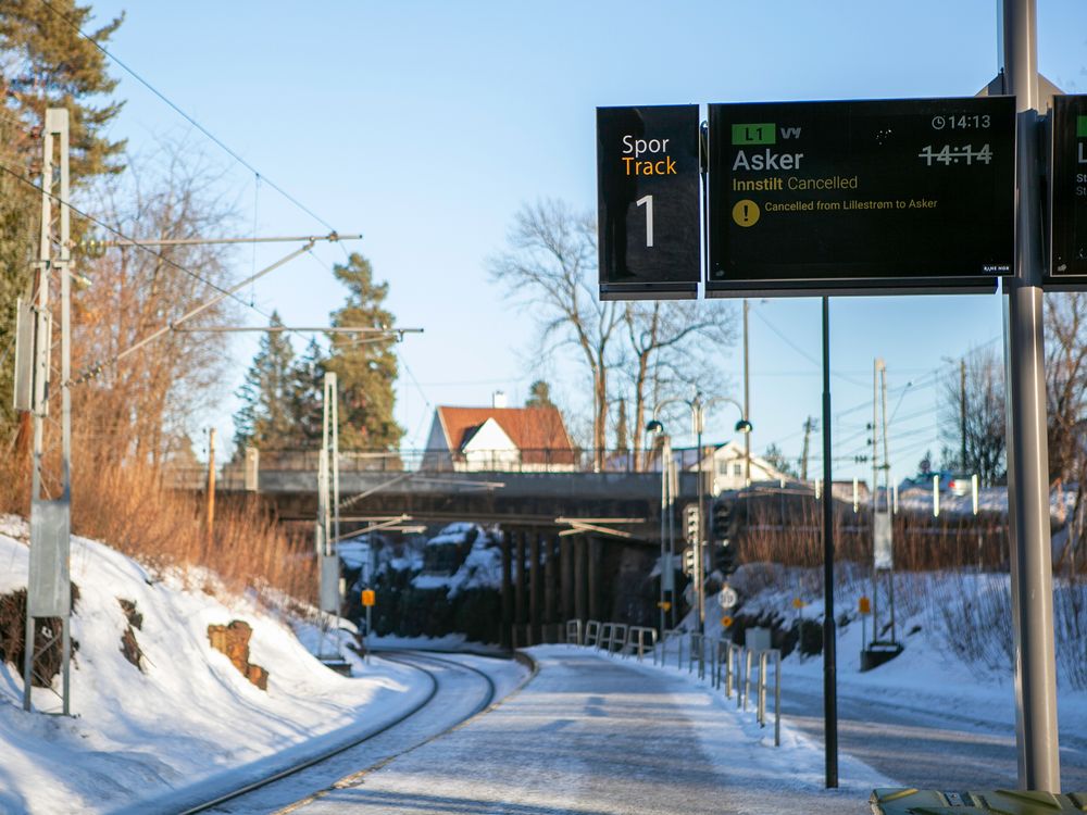 Linje L1, mellom Spikkestad og Lillestrøm, har hatt store problemer med innstillinger hele denne våren.
