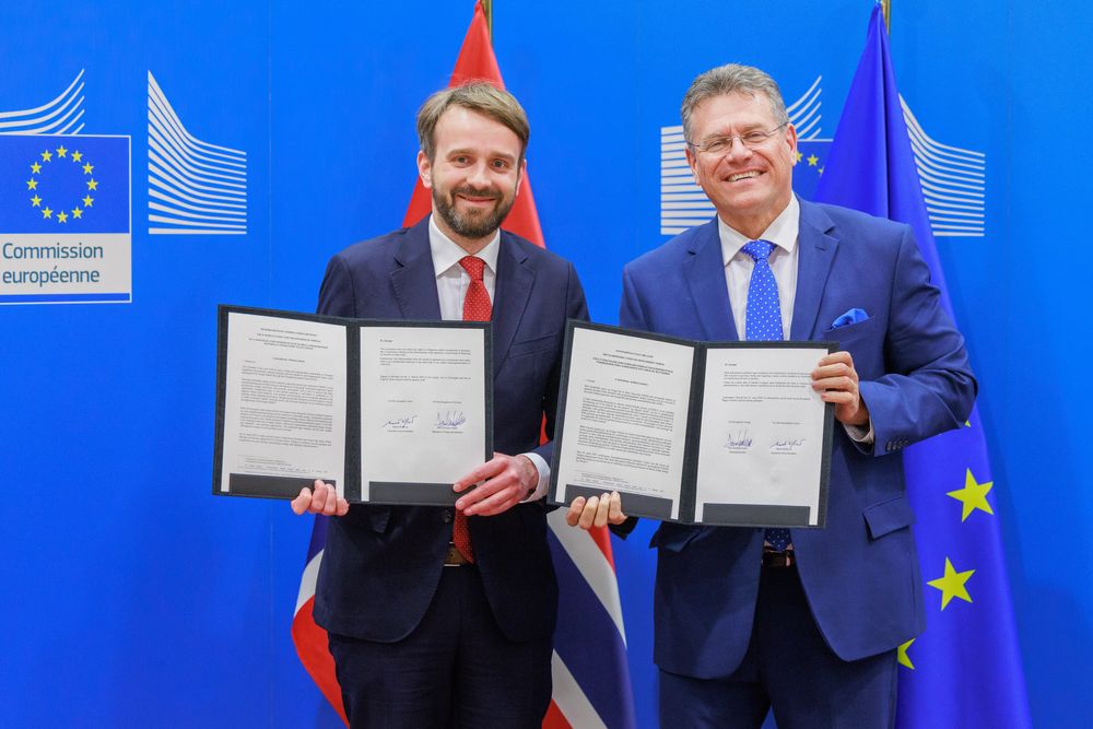 Torsdag satte Vestre og EU-kommissær Maros Sefcovic sine navnetrekk under industriavtalen, som er den første innunder Grønn allianse som Norge og EU inngikk i fjor vår. 