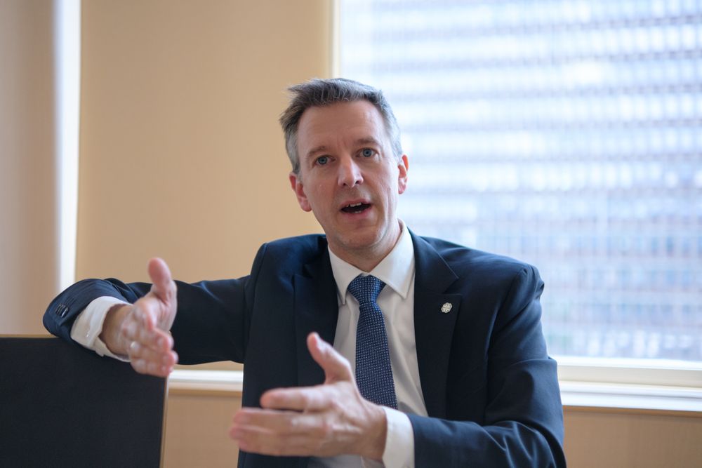 Erling Sande (Sp) er ikke fornøyd med den nye loven.