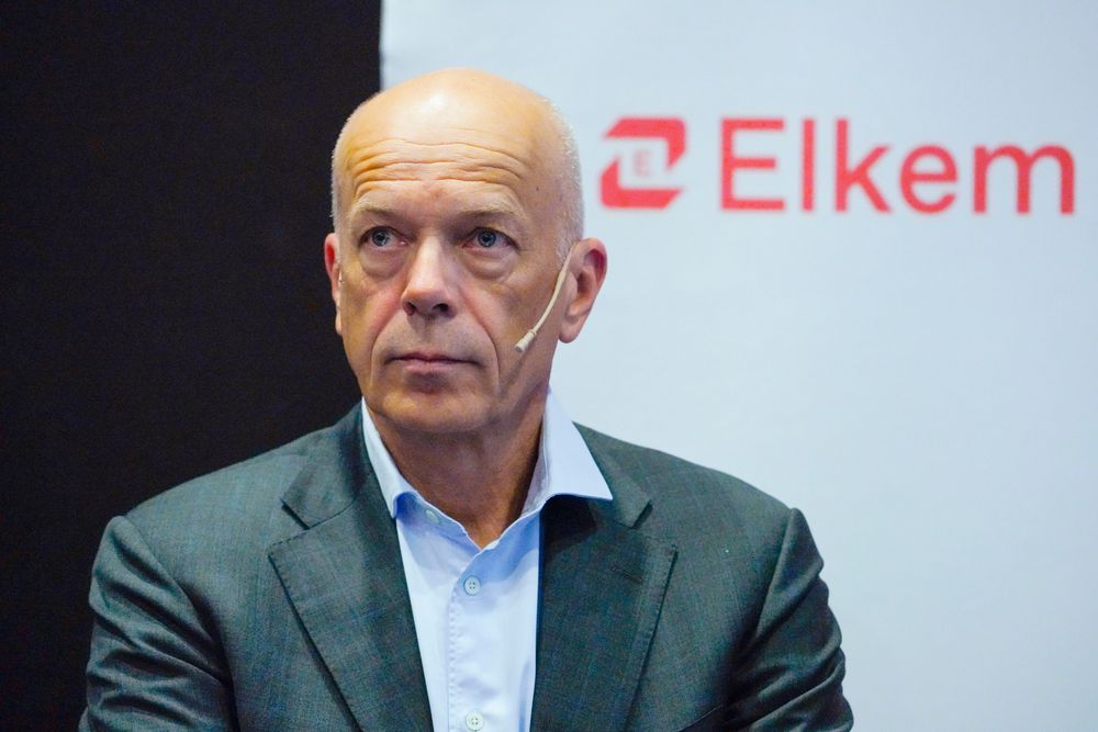 – Utfordrende, sier konsernsjef Helge Aasen i Elkem om markedsforholdene i andre kvartal.