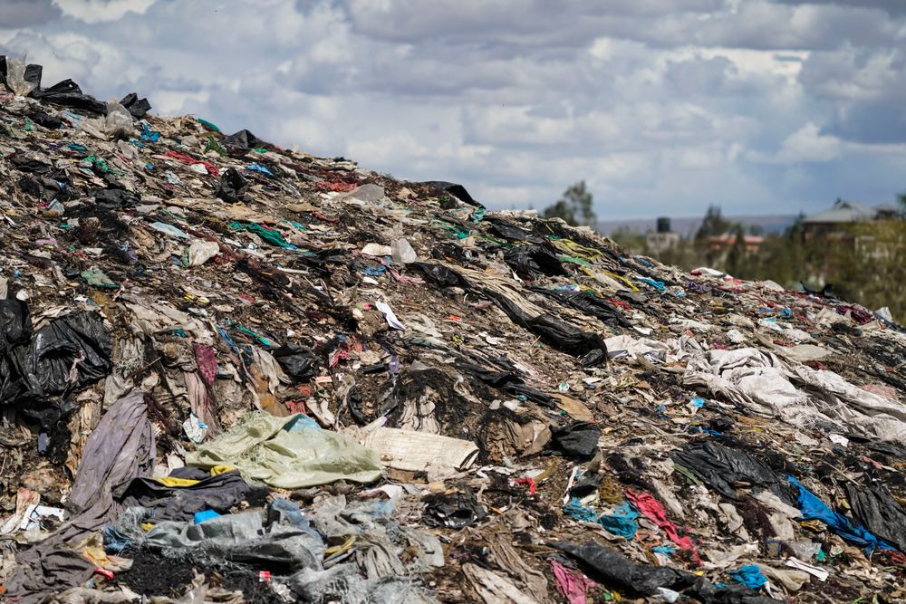 Selv om Kenya har store søppelfyllinger, er de langt fra å havne på toppen over land med størst forbruk. Bildet er fra Nairobi.