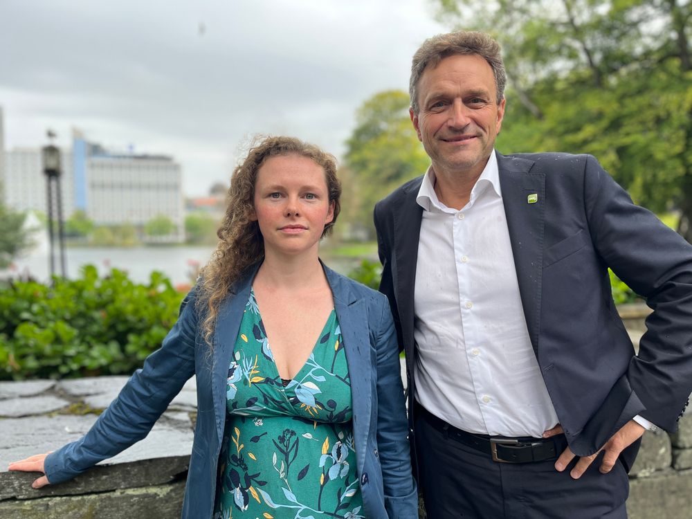 MDGs lederduo, Ingrid Liland og Arild Hermstad, er i Stavanger for å presentere partiets plan for hvordan norsk oljenæring skal trappes ned, felt for felt. 