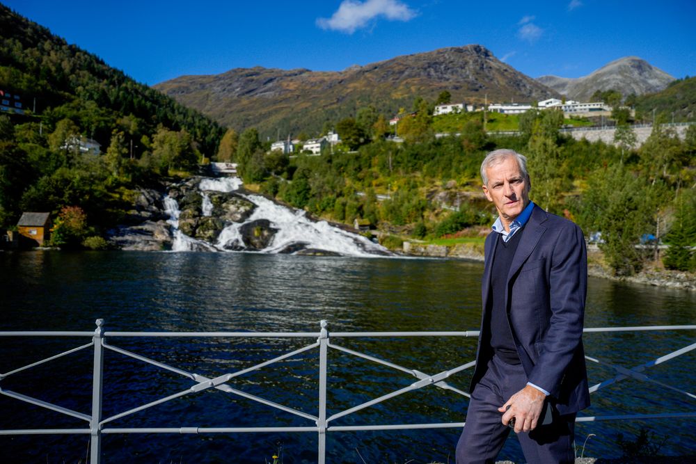 Statsminister Jonas Gahr Støre åpnet nylig Hellesylt Hydrogen Hub på Sunnmøre.