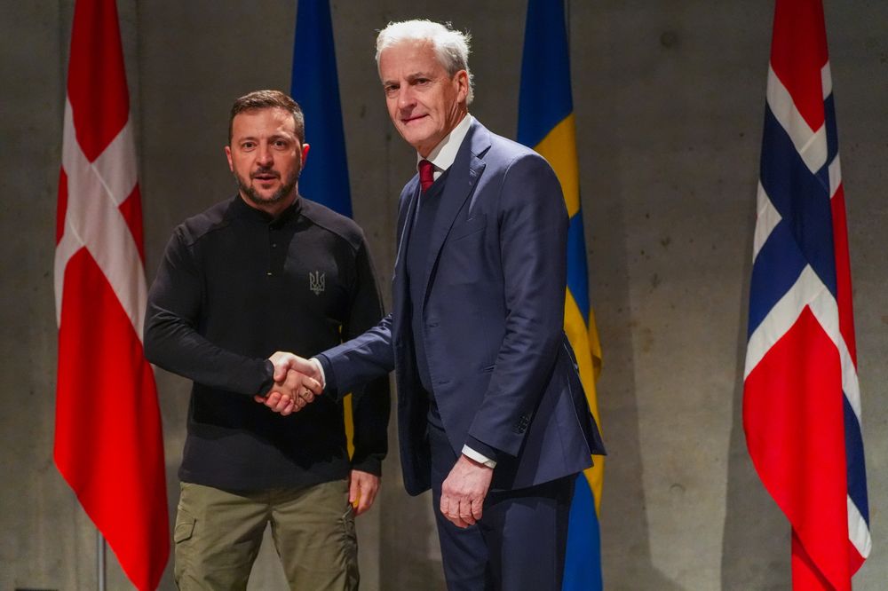 Statsminister Jonas Gahr Støre deltar på møte med de nordiske statsministerne under Nordisk råds sesjon på Island. Der vil også Ukrainas president Volodmyr Zelenskyj være tilstede som gjest.