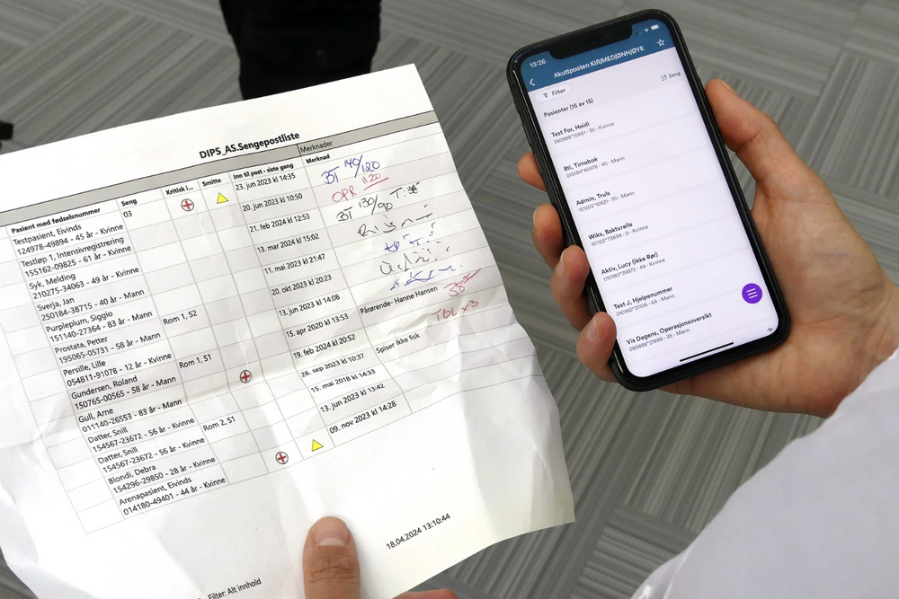 Sykepleiere på sykehusene i Helse Vest får nå tilgang til å vise og notere i pasientjournaler på mobilen direkte, uten å måtte tilbake til vaktrommet for å finne en arbeidsstasjon. Illustrasjonen har fiktive data. 