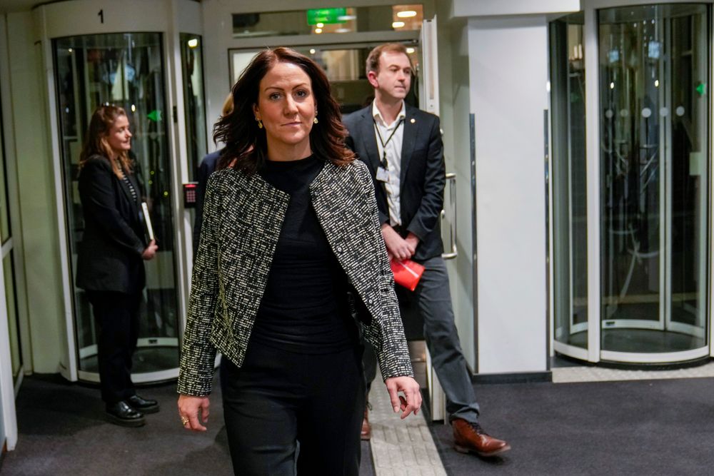 − Det har aldri vært regjeringas intensjon å innskrenke selvstendige IT-konsulenters mulighet til å selge sine tjenester, har arbeidsminister Tonje Brenna understreket ved flere anledninger.