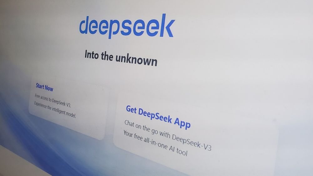 Deepseek er i ferd med å bli en farlig utfordrer til Microsoft, Google og Open AI på KI-fronten.