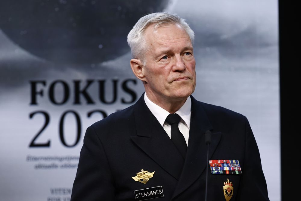 Nils Andreas Stensønes leder e-tjenesten i Forsvaret og mener ny forskning og innovasjon er helt nødvendig for å styrke Norges forsvarsevne. 