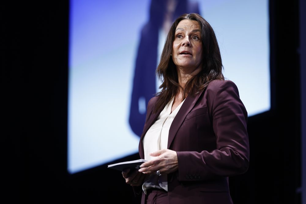 Birgitte Engebretsen er sjef for Telenor Norge. I fjor mistet selskapet både mobil- og bredbåndskunder.