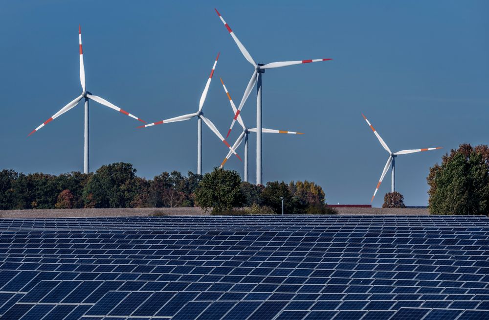 Tyskland har satset stort på vind og sol, men har samtidig vært en propp i det europeiske energisystemet. Men nå bygges det også gigantiske batterier for å kunne lagre energien