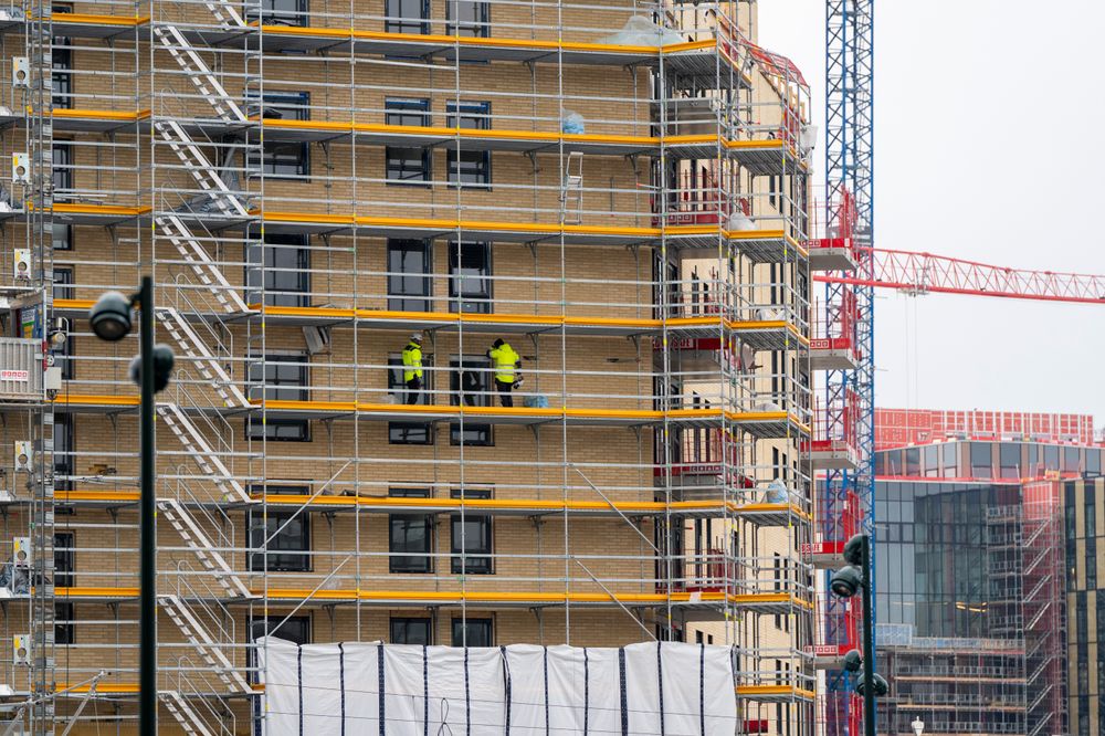 Byggebransjen vil ha ned saksbehandlingstiden i byggesaker for å få bukt med boligkrisen