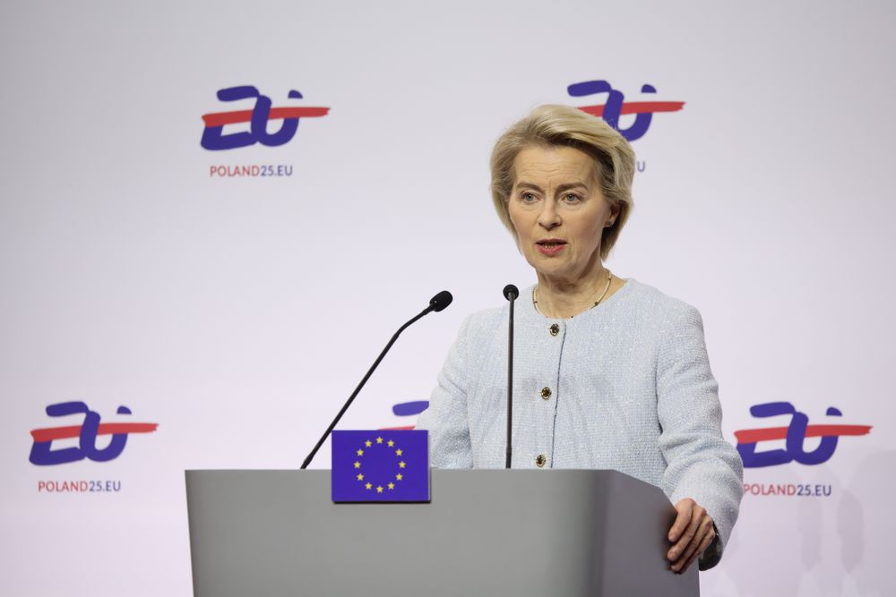 EU-kommisjonens president Ursula von der Leyen legger frem lovforslag om 90 prosent utslippskutt i 2040