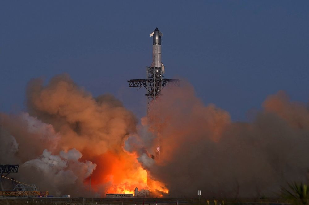 Oppskytningen skjedde fra Starbase i Boca Chica i Texas torsdag.