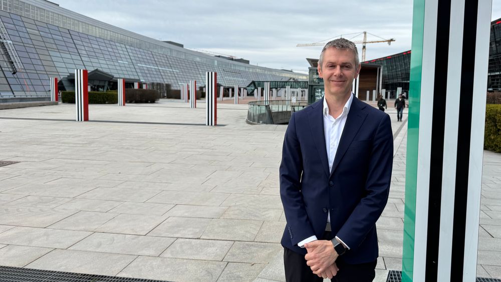 – Sertifiseringen er et krav fra kundene våre, og det er noe vi er nødt til å ha for å utvikle egen forretning, sier Peter Heggløv i Telenor.