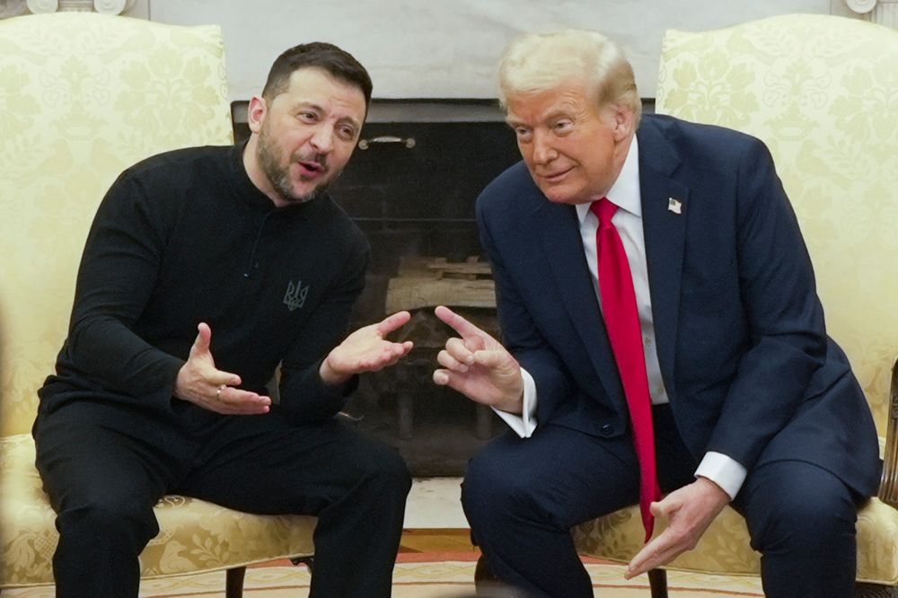 Volodymyr Zelenskyj og Donald Trump under møtet i Det hvite hus i februar, da det absolutt ikke ble noen avtale.