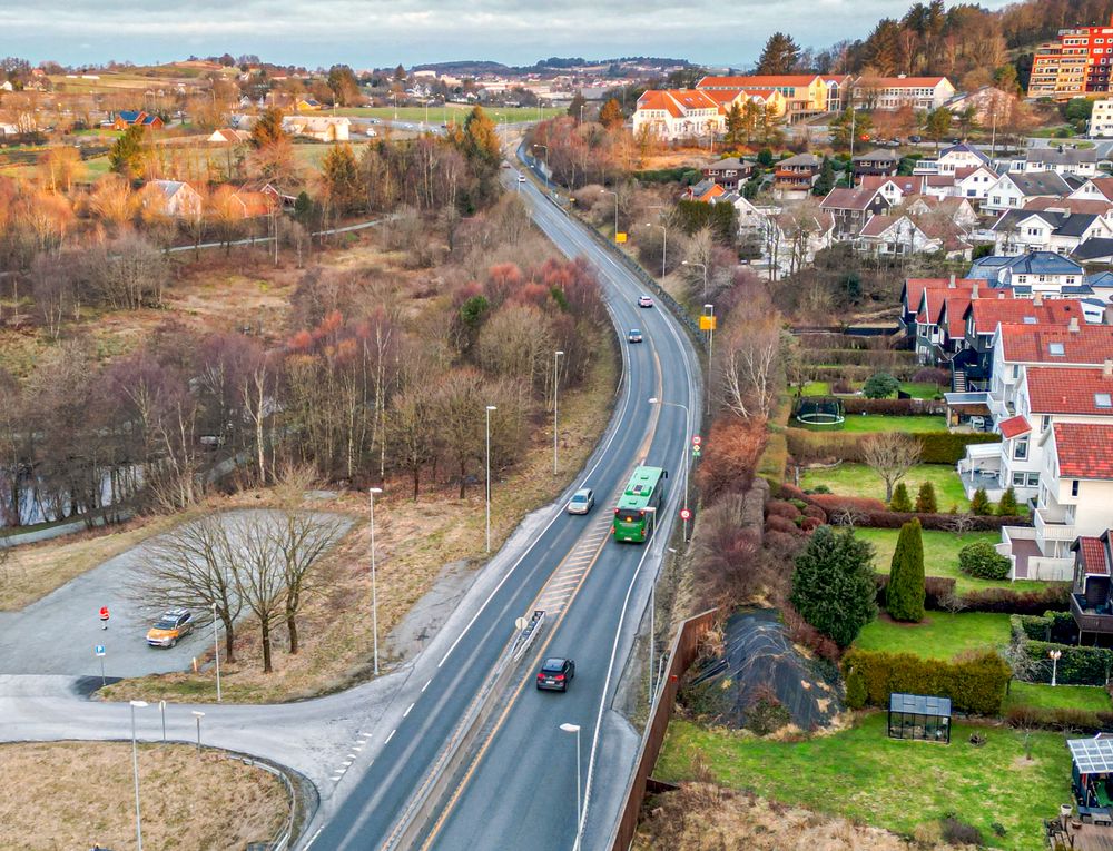 Smiene-Harestad er et prosjekt i Bymiljøpakken Nord-Jæren, og planlagt byggestart er 2025. Strekningen skal kobles opp mot Rogfast.